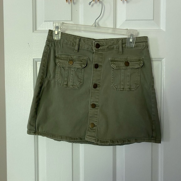 Altar’d state army green button Xs skirt mini - Picture 3 of 9